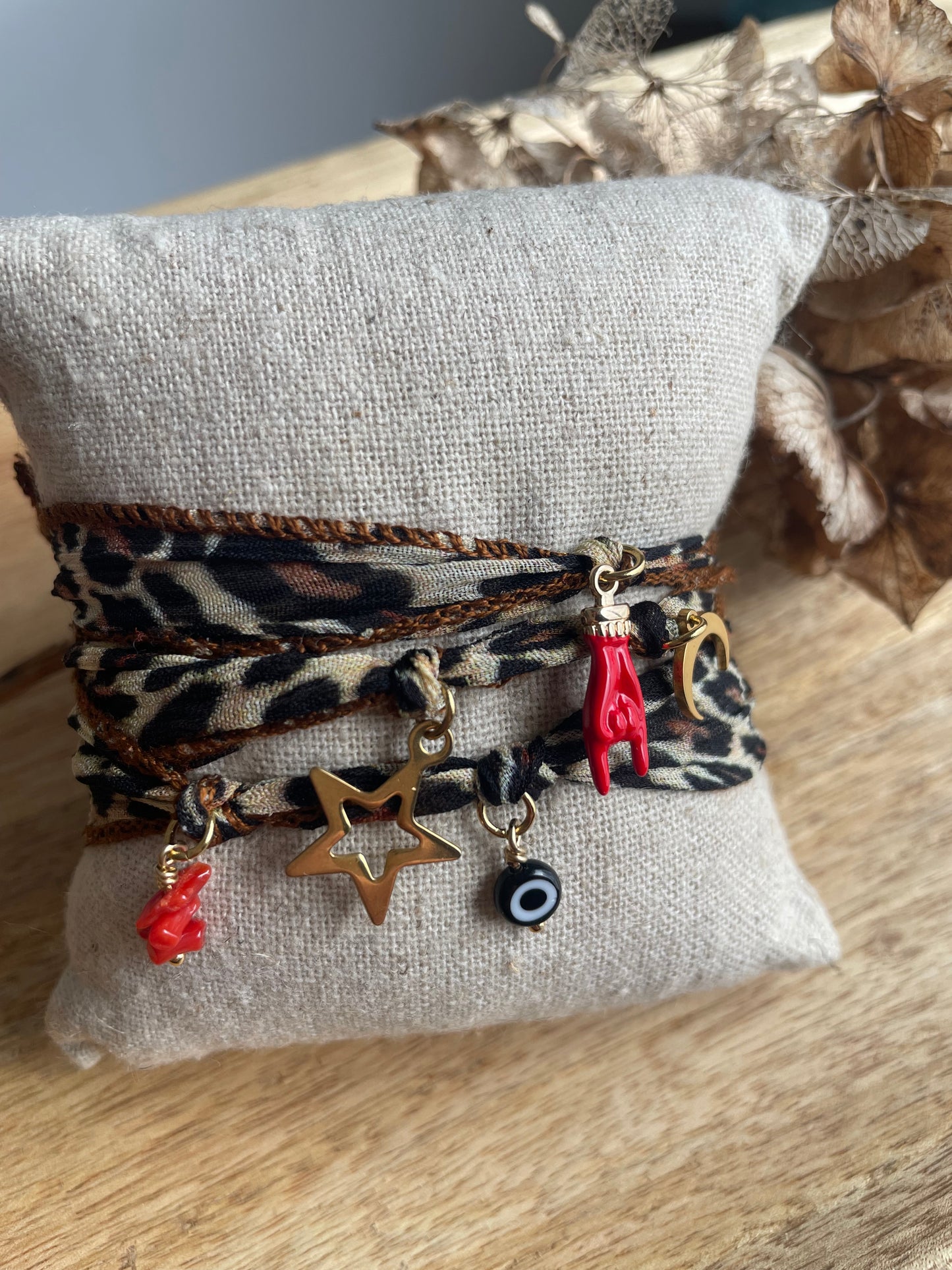 Bracelet léopard 5 breloques
